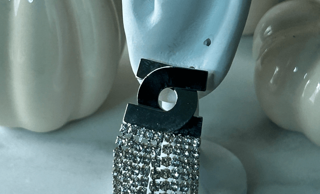 Boucle strass