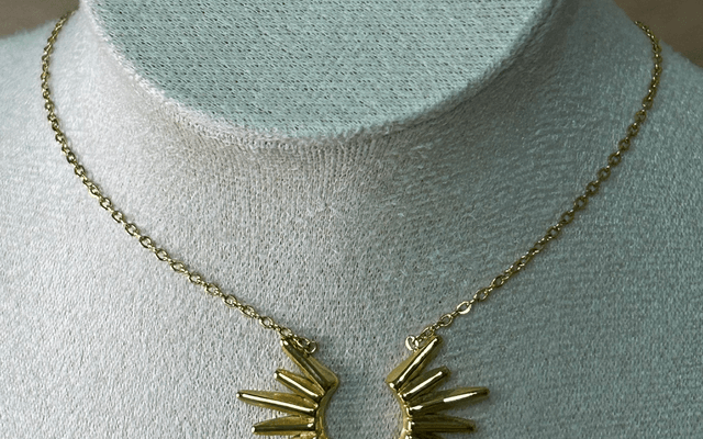 Collier levant