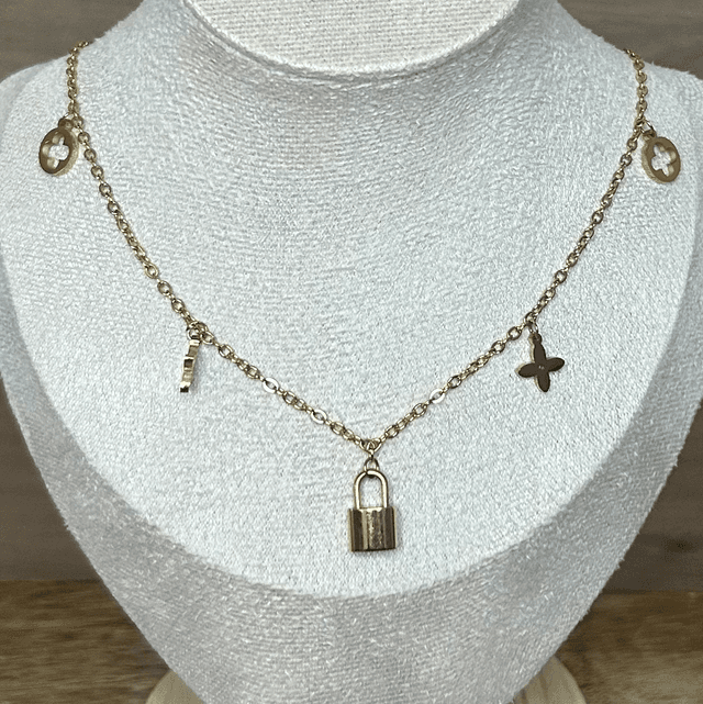 Collier Charms